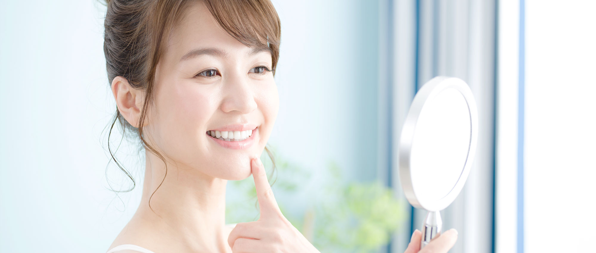 「白い歯」で、美しい口元を手に入れましょう