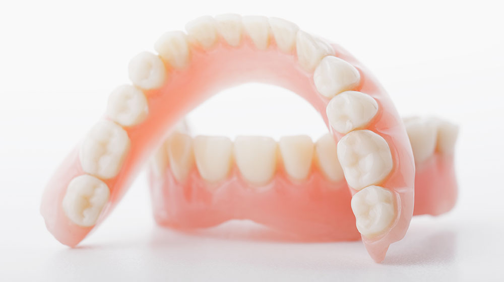 保険適用の入れ歯